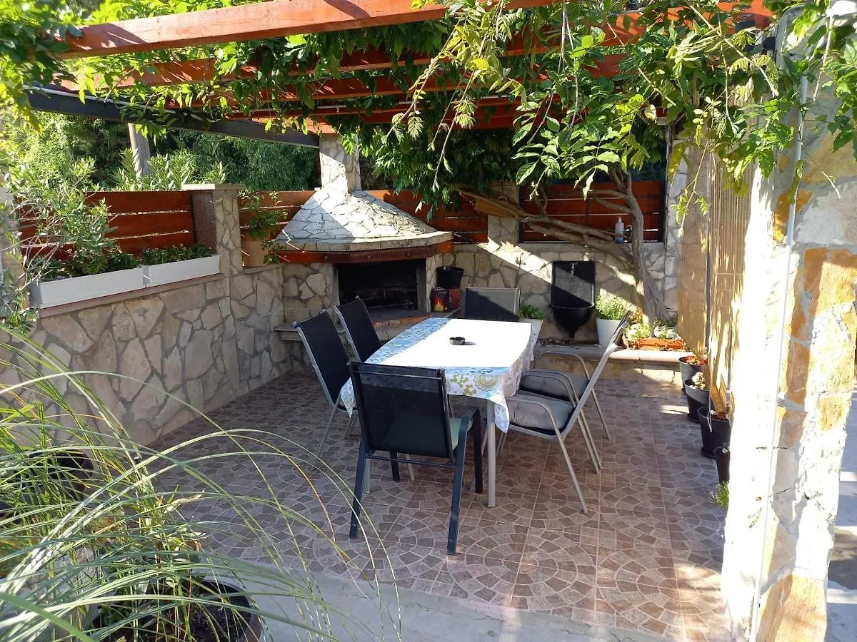 Appartamento Apartmani Alma Pola