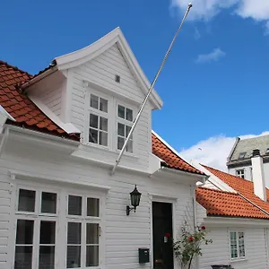 https://skuteviken-apartments-anno-1790.hotelsinbergen.net