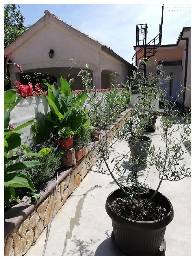 Apartmani Alma Pula Appartement