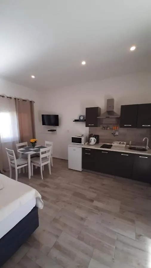 Apartmani Alma Pula Kroatien